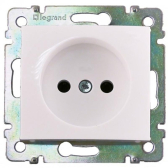 Розетка 1-местная без заземления без защитных шторок 16А белый VALENA DIY - Legrand, артикул 694268