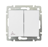 Valena Белый Переключатель 2-клавишный IP44 | 770098 | Legrand - артикул 770098