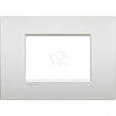 LivingLight Рамка AIR 3 модуля, цвет Белый жемчуг - артикул LNC4803PR