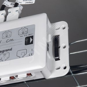 Коробка распределительная с датчиком (92244) - Legrand