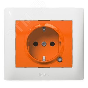 Galea Life Розетка с заземлением 2К+З со шторками оранжевый (771045) - Legrand