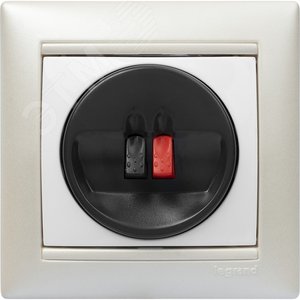 VALENA Розетка акустическая белая (774223) 5