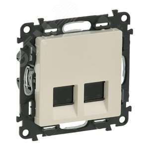 Valena LIFE Розетка информационная двойная RJ45 категория 5е UTP с лицевой панелью слоновая кость (753541) - Legrand
