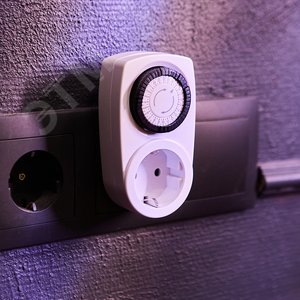 Таймер механический с розеткой 220В 12/24ч 3500Вт UST-M10 WHITE - фото 4