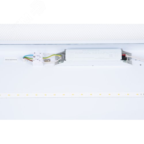 Светильник светодиодный потолочный универсальный. Холодный свет (5000K). 4400Лм. Корпус белый. В комплекте с и/п. ТМ 5