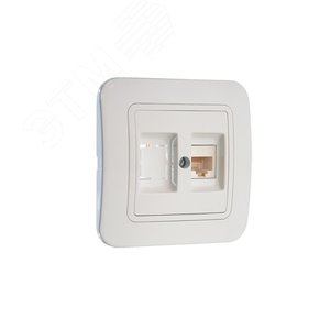 Lillium бел/бел розетка CAT5e + гнездо - Makel