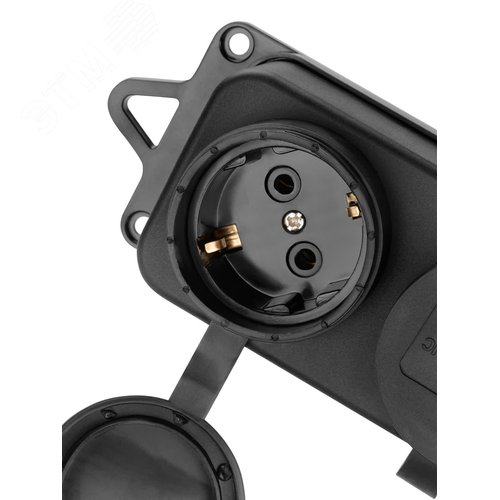 Розетка трехместная с заглушками каучук 2Р+РЕ 16А 250В IP44 9