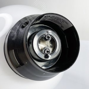 Светильник НТУ-06-40-01 (Шар) d.200 опаловый ПММА/корпус черный 4