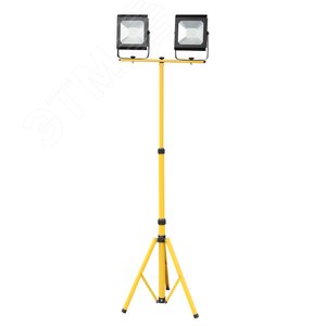 Штатив для двух LED прожекторов 3