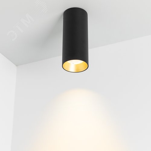 Светильник SP-POLO-SURFACE-R65-8W Day4000 BK-GD 40 deg IP20 металл 3 года 6