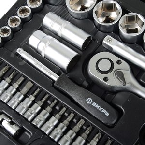 Набор инструментов, 1/2'' , 1/4'' , CrV, в кейсе 82 предм'' 5