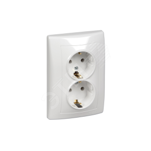 Sedna Розетка двойная с заземлением без шторок белая в сборе