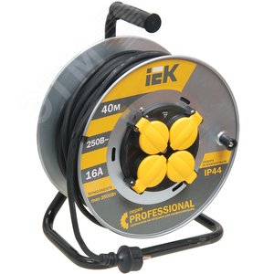 Удлинитель силовой 4 розетки шнур 40м КГ 3x1.5 УК40 с термозащитой IP44 - IEK (ИЭК)