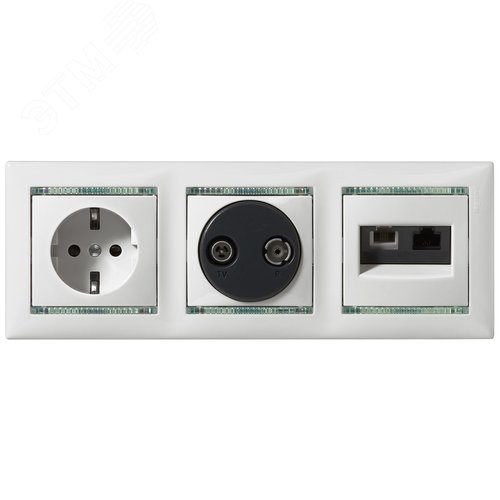 Розетка 1-местная с заземлением с защитными шторками 16А слоновая кость VALENA 4