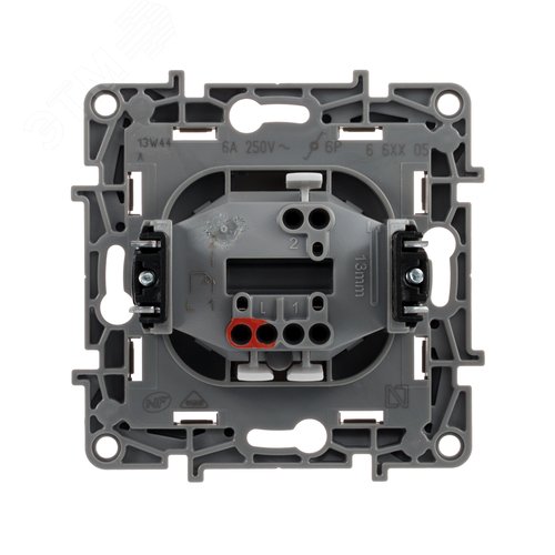 Выключатель 1-клавишный проходной самовозвратный 6А безвинтовое крепление белый ETIKA 3