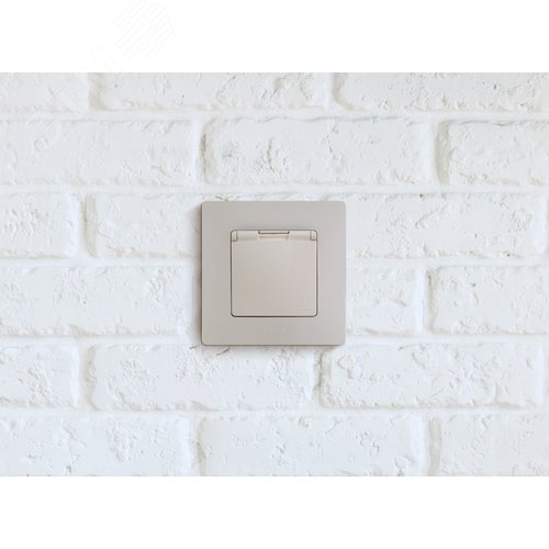 ETIKA Розетка 2К+З IP 44 с крышк. с/ш автоматическ 5