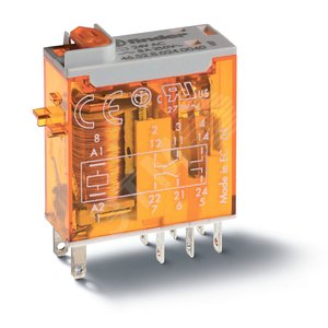 Реле электромеханическое промышленное миниатюрное, монтаж в розетку или наконечники Faston (2.5х0.5мм), 2СO 8A, контакты AgNi, катушка 24B АC, влагозащита RTII, опции: кнопка тест + мех.индикатор