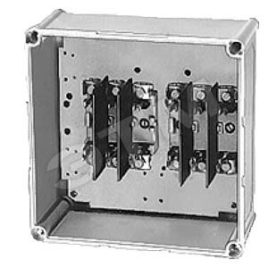 Корпус с предохранителями TRANSPARENT BASES 6 X NH00, TO 145 A РАЗМЕР 2 COMPRISES 8HP1102+8HP5302+8JH443+8HP1222 - SIEMENS