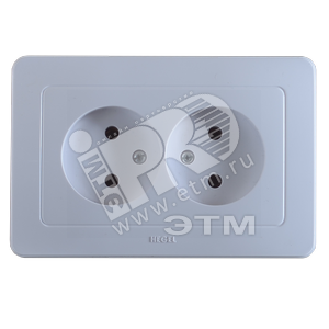 Розетка двойная скрытая со шторками белая