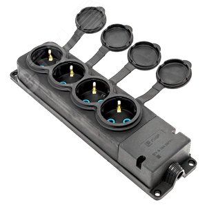 Роз. четырехмест. с защит. крышками каучуковая 230В 2P+PE 16A IP44 DIY 2